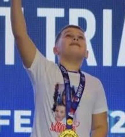 SVAKA ČASTI MALOM ŠAMPIONU! Bogdan (9) iz Loznice je NAJBOLJI među amaterskim boracima Evrope