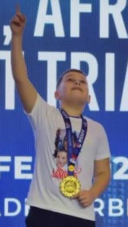 SVAKA ČASTI MALOM ŠAMPIONU! Bogdan (9) iz Loznice je NAJBOLJI među amaterskim boracima Evrope