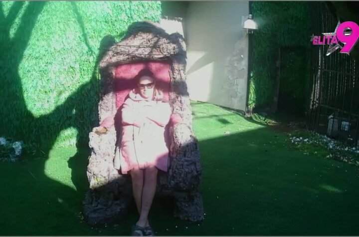 SVI NA PINK! Milena Kačavenda stiže u Rajski vrt