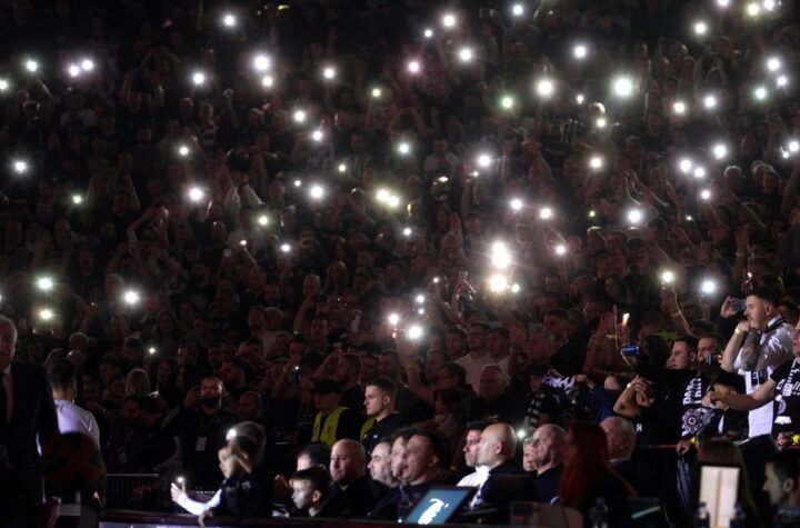 Skandalozno! Navijači Fenera podigli skandalozan transparent protiv Partizana u Evroligi: Svi ste vi turski...