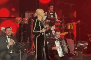 TUŽAN DAN ZA DOMAĆU ESTRADU! Darko Lazić se oglasio POVODOM SMRTI TRAGIČNO NASTRADALOG KOEGE: SLAVA MU!