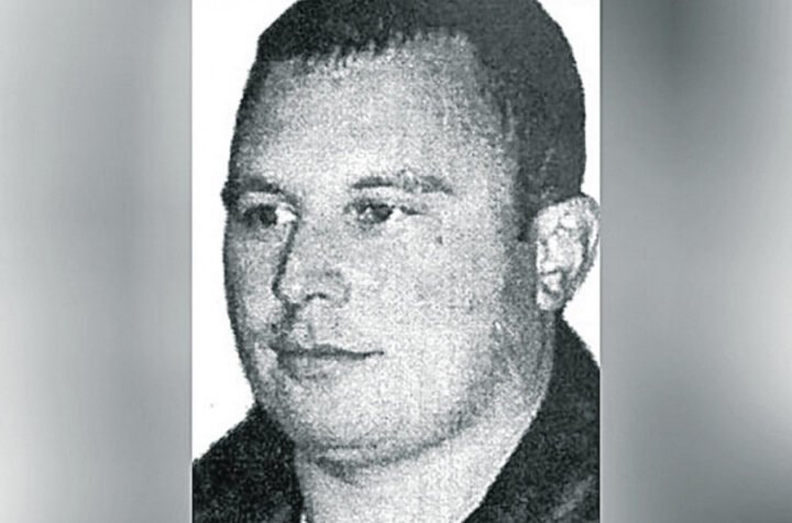 U RADOMANA ISPALJENO 25 METAKA U GARAŽI NA NOVOM BEOGRADU! Ovom likvidacijom započet rat klanova - "ŠKALJARAC" IZREŠETAN TADA IZ AUTOMATSKOG ORUŽJA SA PRIGUŠIVAČEM, UBICA POBEGAO U ŠPANIJU!