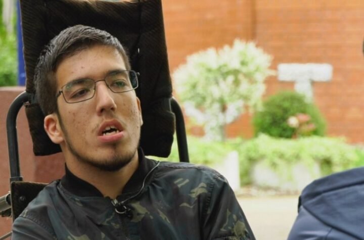 VANJA JE NAJBOLJI STUDENT FTN! Vezan je za invalidska kolica, ali ređa SAMO DESETKE - prava inspiracija!