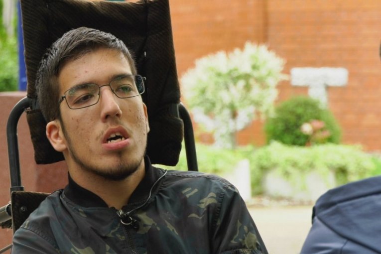VANJA JE NAJBOLJI STUDENT FTN! Vezan je za invalidska kolica, ali ređa SAMO DESETKE - prava inspiracija!