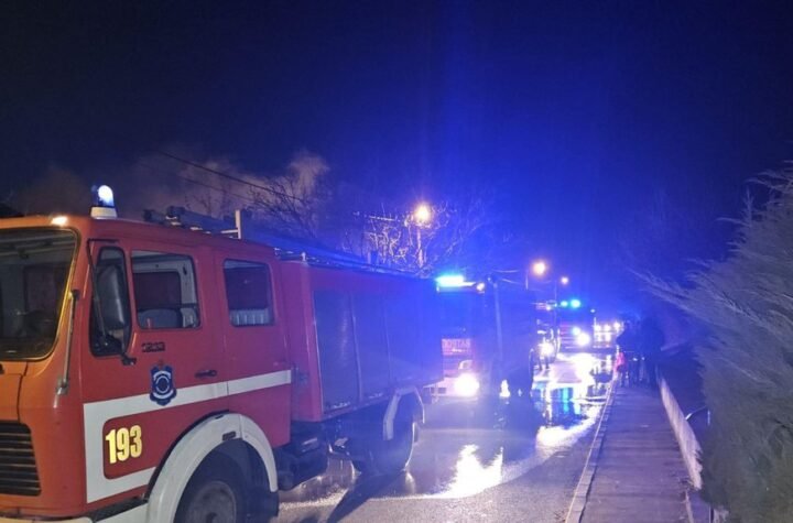 VELIKI POŽAR U VRNJAČKOJ BANJI Vatra planula iznenada, usledila evakuacija ljudi