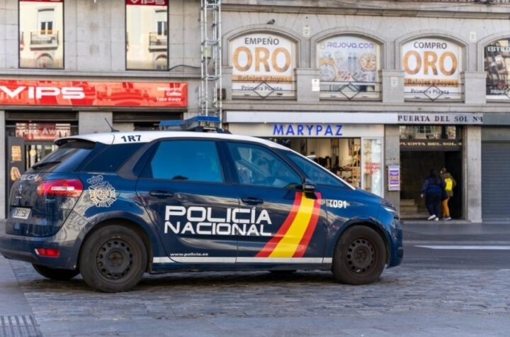 VELIKI UDARAC NA "BALKANSKI KARTEL": Zaplenjeni automobili i nekretnine vredne preko milion evra! PARAVAN BILA MEHANIČARSKA RADNJA!