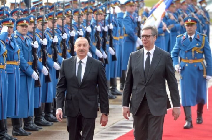VUČIĆ ĆE DANAS UGOSTITI ALIJEVA! Predsednici Srbije i Azerbejdžena imaće niz sastanaka!