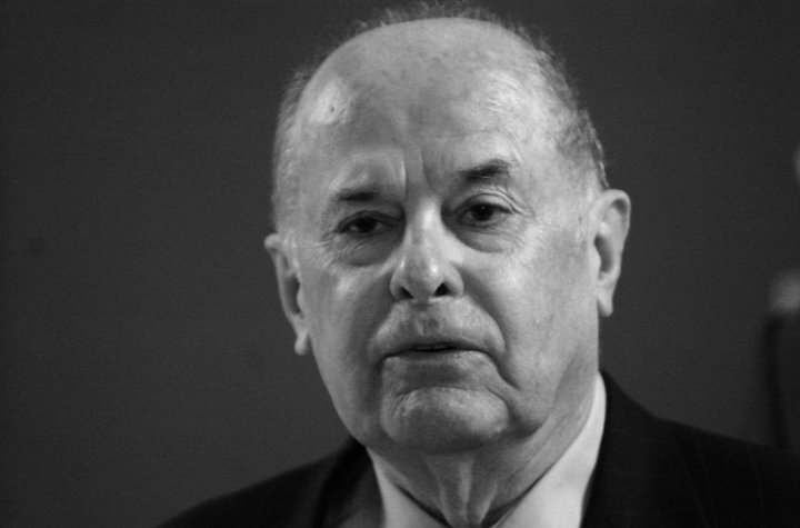 VUČIĆ IZRAZIO SAUČEŠĆE POVODOM SMRTI VLADISLAVA JOVANOVIĆA: Otišao je jedan od poslednjih velikih diplomata, lojalan Srbiji do poslednjeg daha!