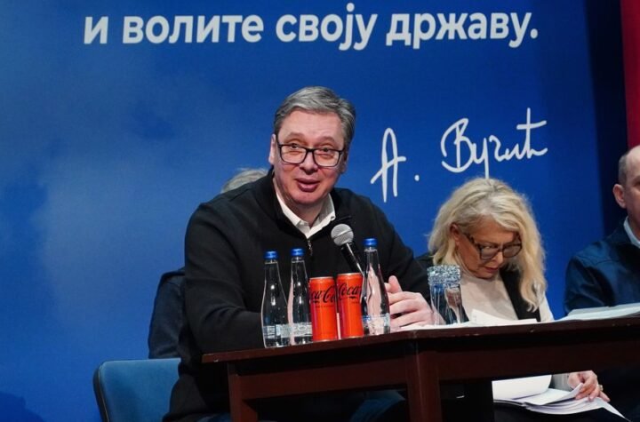 VUČIĆ O PROBLEMU SA SUŠOM: Gledaćemo da pomognemo kroz kupovinu opreme, navodnjavanjem, da poljoprivrednici delimično vrate izgubljen novac