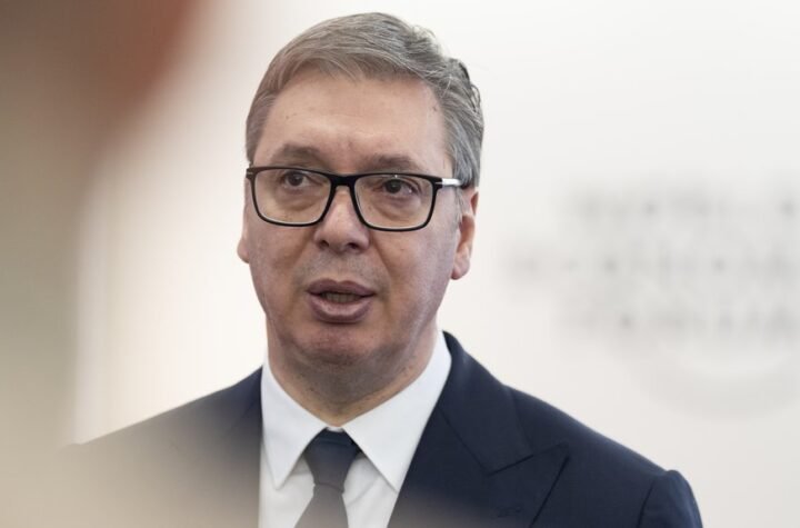 Vučić sutra od vladike bihaćko-petrovačkog Sergija dobija orden za dobročinstvo