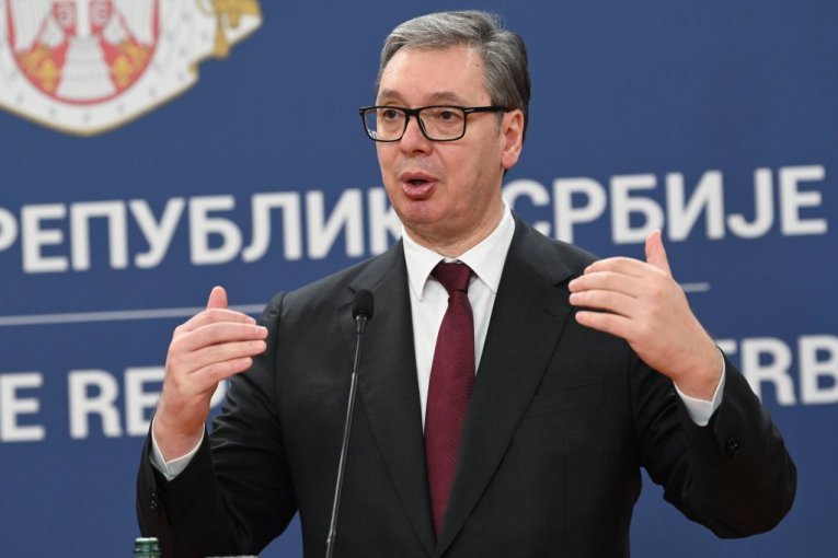 ZAHVALJUJUĆI VUČIĆEVOM RADU SMANJEN BROJ POGINULIH Izgrađeno je više auto-puteva, smrtnih slučajeva manje za više od 50 odsto!