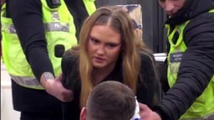 Žestoka kazna za Radu Todorović! Veliki šef doneo HITNU ODLUKU zbog zverskog napada na Ivana Marinkovića!