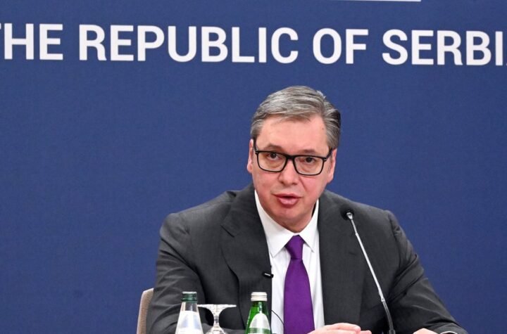 '179 DINARA JE LITAR NAFTE ZA POLJOPRIVREDNIKE' Vučić: U narednih sedam dana biće 181 dinar, a dalje će biti dozvoljeno maksimalno 184 dinara