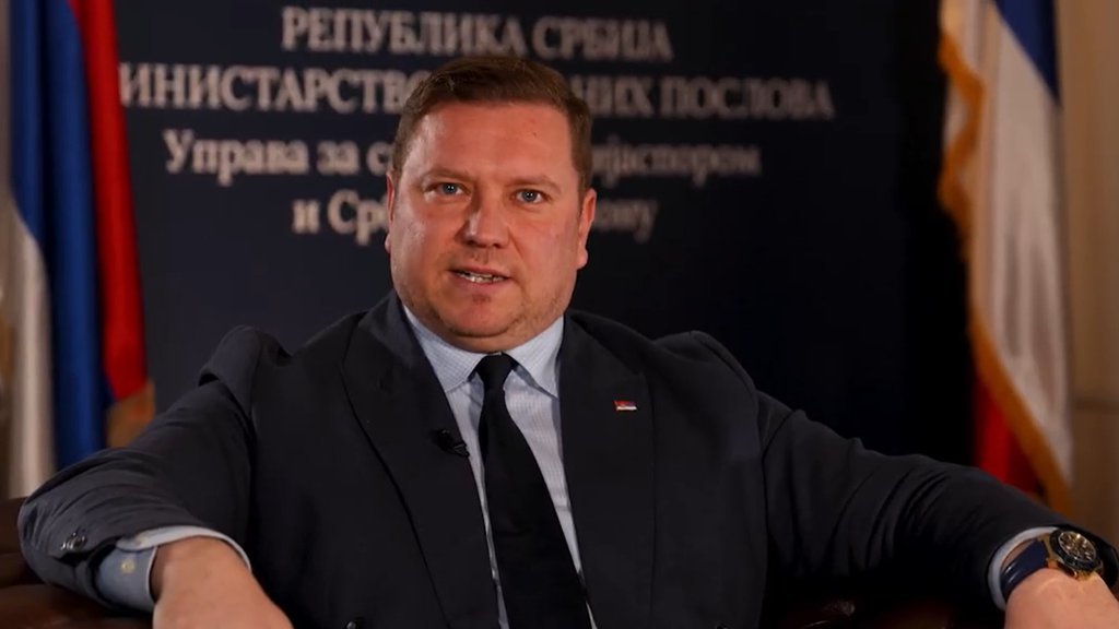 'Drage dame, srećan 8. mart' Kokanović: Povodom Međunarodnog dana žena imao sam čast da koleginicama čestitam njihov dan i uručim mali znak pažnje (VI