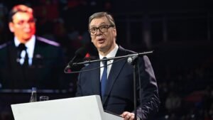 'GODINU DANA SU RUŠILI SRBIJU I PRETILI JOJ, MI NJIMA NEĆEMO' Vučić poslao moćnu poruku sa skupa SNS: Samo ćemo da ih pobedimo! Ubedljivije nego ikada