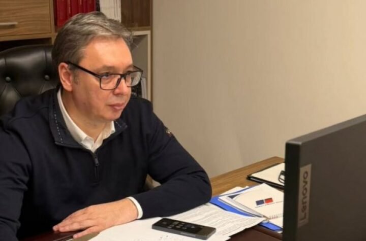 'OSTAJEM U KANCELARIJI DA ANALIZIRAM REZULTATE' Vučić nakon konferencije na kojoj je saopštio rezultate izbora