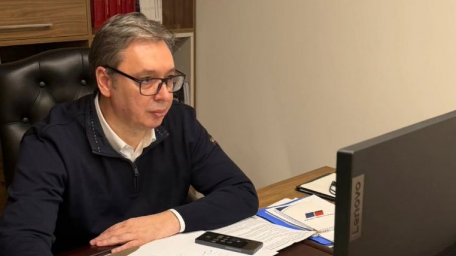 'OSTAJEM U KANCELARIJI DA ANALIZIRAM REZULTATE' Vučić nakon konferencije na kojoj je saopštio rezultate izbora