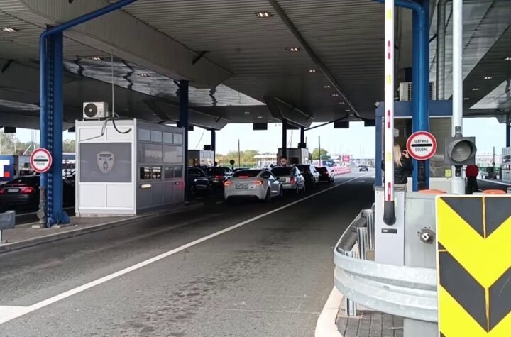 AMSS: Nema gužve na graničnim prelazima, teretnjaci čekaju do sat vremena na Batrovcima