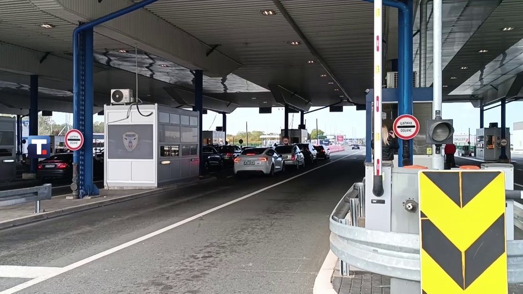 AMSS: Nema gužve na graničnim prelazima, teretnjaci čekaju do sat vremena na Batrovcima