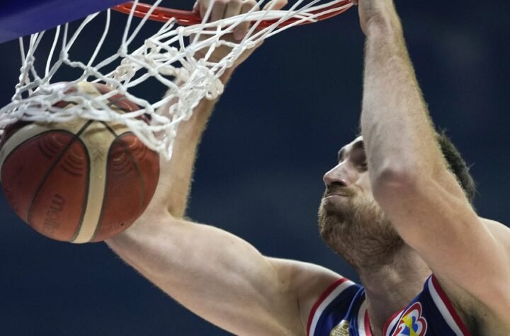 BOLAN PORAZ ORLOVA U ISTANBULU: Turska nam očitala lekciju, Svetsko prvenstvo SVE DALJE! Alimpijevićevi momci pali drugi put u tri dana!