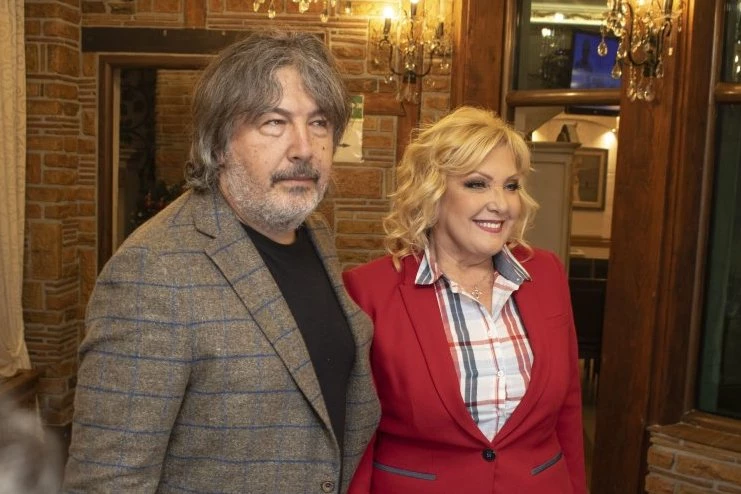 ĆERKA SNEŽANE ĐURIŠIĆ SVE OBELODANILA IZ PORODIČNOG DOMA: Progovorila o najintimnijim detaljima, OVO javnost nije znala!