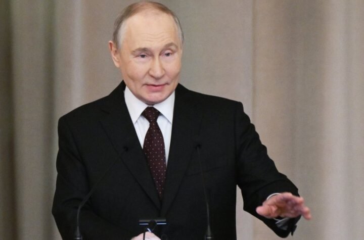 "ČUDNO JE, KAO DA REP MAŠE PSOM": Bizarna poruka Putina zbunila sve, a onda je odjednom prozvao Ukrajince