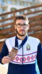 Đorđe Đorić naslednik legendarnih Kačara, šampion 35. 'Jadranskog bisera' u poluteškoj kategoriji