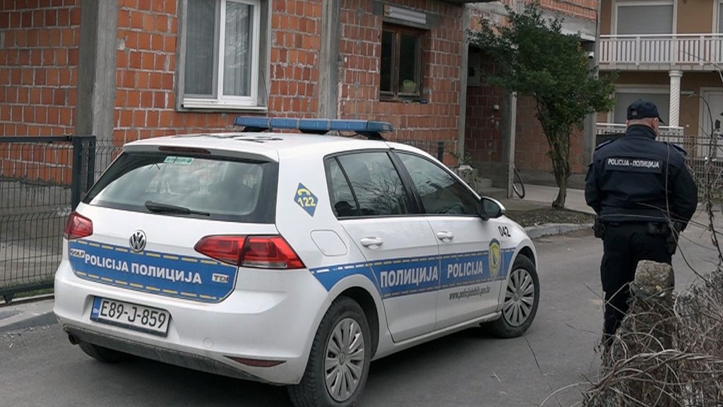 DRAMA KOD STADIONA TUŠANJ: Pucnjava u Tuzli - jedna osoba uhapšena, za drugom se traga