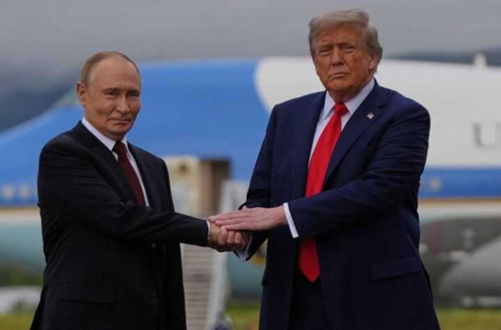 DRUGARSTVO PRE SVEGA: Tramp pustio Putinov tanker s naftom da dođe do Kube