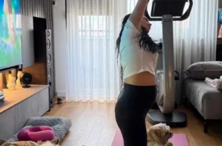 EDITA ARADINOVIĆ OVO OSETILA U STOMAKU! Trudna pevačica se obratila nerođenoj ćerki, UPUTILA HITAN APEL MAJKAMA!