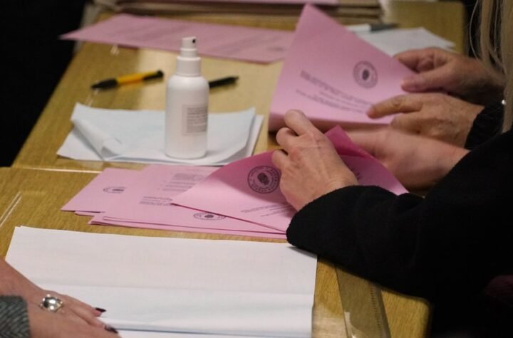 Evo kako se N1 sprema da krši izbornu tišinu: Emitovaće film o bloladerima koji su se u Strazburu žalili na svoju zemlju