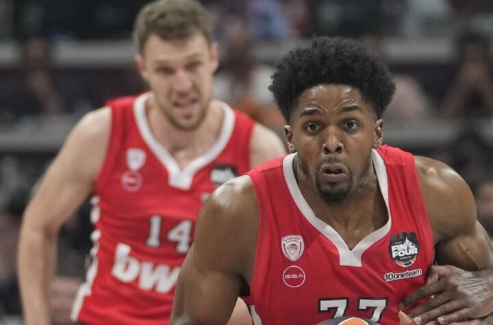 Evroliga kaznila Olimpijakos sa 7.000 evra zbog incidenata navijača