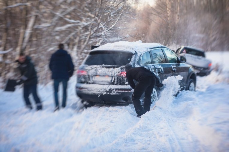 HITNO UPOZORENJE METEOROLOGA: Pašće i do 70 litara kiše, prete nam BUJIČNE POPLAVE! Dan će se pretvoriti u noć, a onda sledi ŠOK preokret kakav niko nije očekivao!