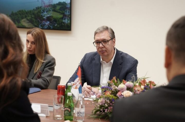 "IMAMO DOVOLJNO AVIONA, PONUDILI SMO POMOĆ I BOSNI I HERCEGOVINI" Vučić o povratku naših ljudi iz Dubaija: Ne možemo da se igramo životima, prvu priliku smo iskoristili!