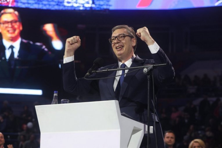 "IMAMO DOVOLJNO GORIVA, NEMA BRIGE!" Vučić poručio da neće biti nestašica energenata