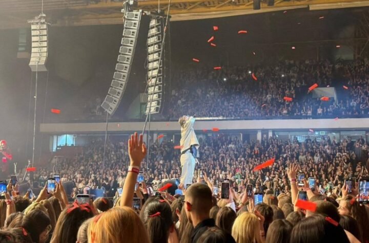 JAKOV JOZINOVIĆ ODGOVORIO SENIDAH U SPENS-U: Izveo njen hit „Replay“, fanovi već traže duet!