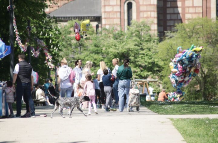 Jutro sa kišom, popodne sunce: Evo kakvo vreme danas očekuje Srbiju - temperatura će vas iznenaditi!