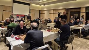 KRAGUJEVAC PONOVO CENTAR ŠAHA: Otvoreno prvenstvo Srbije za veterane, velemajstori u borbi za svetsku vizu! (FOTO)