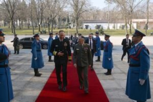 KRUCIJALNE TEME! Milan Mojsilović i komandant Komande združenih snaga NATO iz Napulja razovarali o bezbednosti! (FOTO)