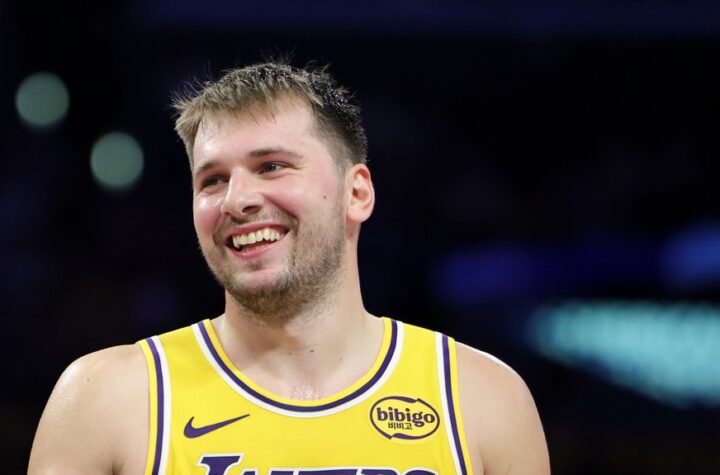LUKA DONČIĆ U JEKU PRIČA OKO LJUBAVNOG SKANDALA POSLAO BRUTALNU PORUKU JAVNOSTI! Slovenac uradio ono što najbolje zna - čitava Amerika bruji o njemu!