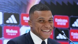 MBAPE SE OGLASIO I POTVRDIO LEPE VESTI! Povreda kolena je prošlost, ovim rečima je oduševio navijače!