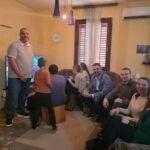 MIĆIN I VUČEVIĆ MLAĐI POSETILI SAMOHRANU MAJKU ČETVORO DECE: "Naša je obaveza da budemo oslonac i podrška"! (FOTO)