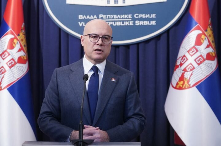 MILOŠ VUČEVIĆ NAJOŠTRIJE OSUDIO PODSMEVANjE BOLESNOM DEČAKU 'Za razliku od tih bolesnika, Andrija ima čisto srce i zlatnu dušu' Evo šta je poručio (VI