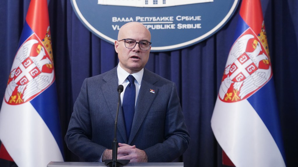 MILOŠ VUČEVIĆ NAJOŠTRIJE OSUDIO PODSMEVANjE BOLESNOM DEČAKU 'Za razliku od tih bolesnika, Andrija ima čisto srce i zlatnu dušu' Evo šta je poručio (VI