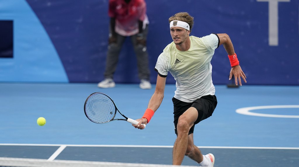 MOĆNI ZVEREV DOMINANTNO DO POLUFINALA: Nemac zakazao novi okršaj sa Sinerom