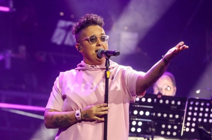 NAJNOVIJA ODLUKA O ŽIVOTU SINA MARIJE ŠERIFOVIĆ: Pevačica odlučila da se NE VRAĆA za Srbiju, ovo je RAZLOG!