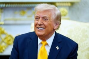 NEVIĐENA DRAMA NA NEBU: Američki lovci digli se zbog aviona kod Trampove rezidencije!