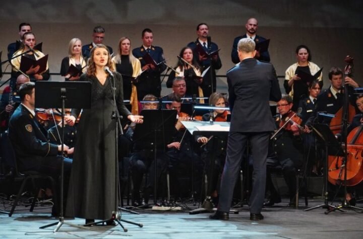 NIKAD NEĆEMO ZABORAVITI MARTOVSKI POGROM! Premijer Macut na Komemorativnoj akademiji povodom Dana sećanja u Narodnom pozorištu! (FOTO)