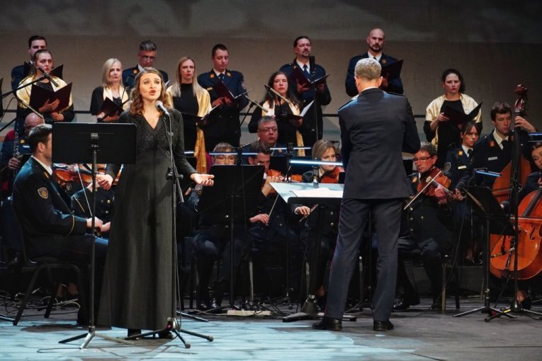NIKAD NEĆEMO ZABORAVITI MARTOVSKI POGROM! Premijer Macut na Komemorativnoj akademiji povodom Dana sećanja u Narodnom pozorištu! (FOTO)