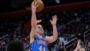 NIKOLA TOPIĆ NASTAVLJA DA BLISTA U AMERICI! Srbin upisao moćan dabl-dabl, ali ni to nije pomoglo njegovom timu da izbegne KATASTROFU!